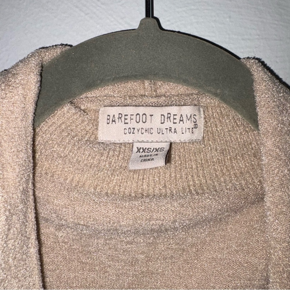 BAREFOOT DREAMS CozyChic Ultra Light Cardigan Sweater Beige Tan Khaki Size XS - Picture 2 of 4